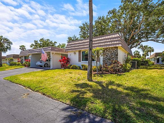 2nd image of 2531 RIVERBLUFF PARKWAY #V181