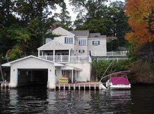 1 Sharps Rock Dr, Hopatcong, NJ 07843