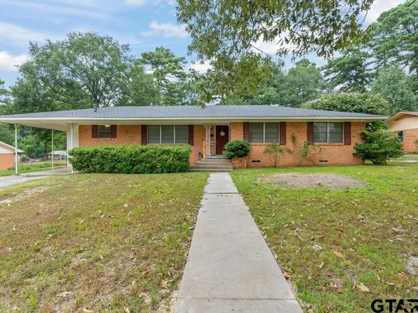 1112 Pine St, Gilmer, TX 75644
