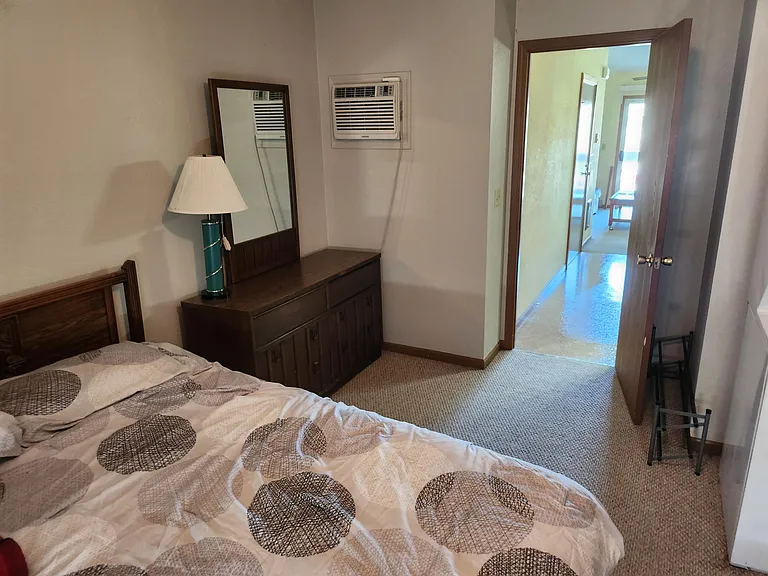 6250 N Harris Harbor Dr — Photo 22