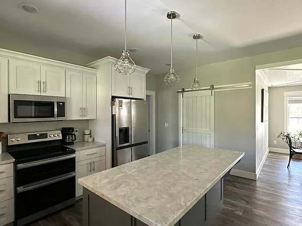 45 Bottle Dr, Elizabethtown, KY 42701