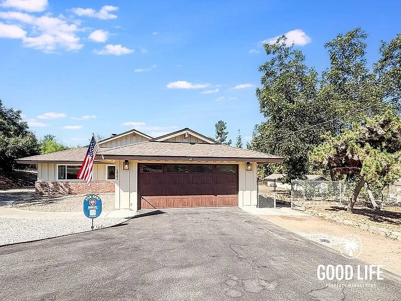1921 Shire Dr