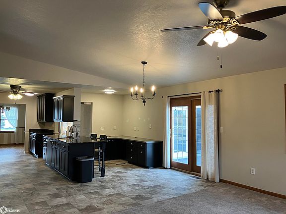 5th image of 408 Orchard Ln