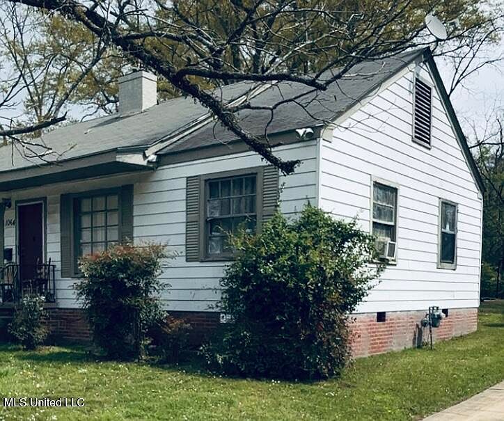 2nd image of 1064 Arbor Vista Blvd