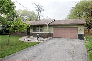 1st image of 10412 Lloy St