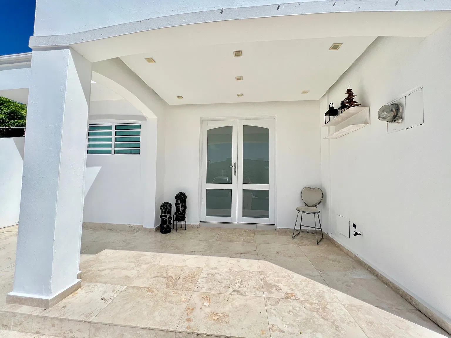 4 bed, 2100 sqft, $3,800 — Photo 4
