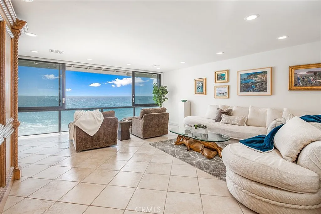 2 bed, 1700 sqft, $12,500 — Photo 3