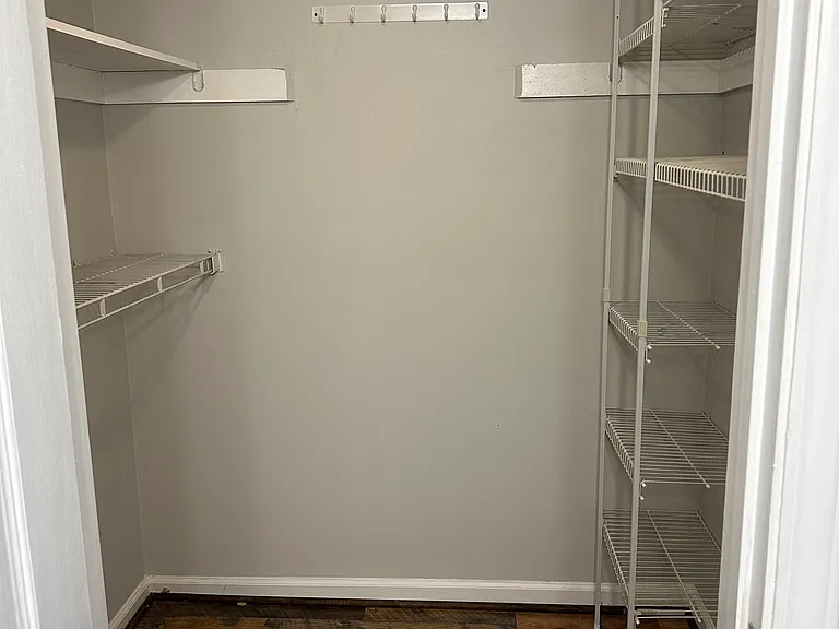 5730 Dockside Dr — Photo 14