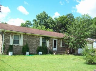 2401 Langley Rd, Paducah, KY 42003