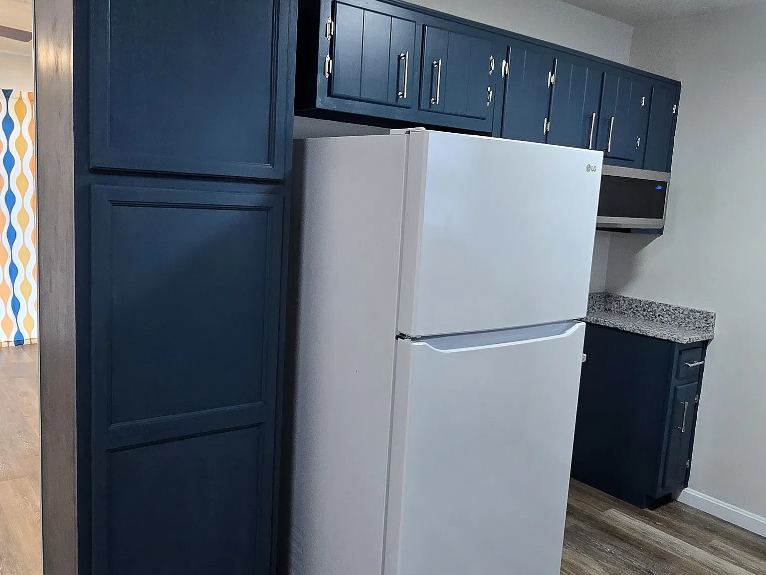 1 bed, 400 sqft, $825 — Photo 3