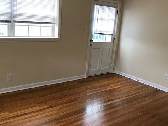 4th image of 1403 Narrow Ln #Sh6