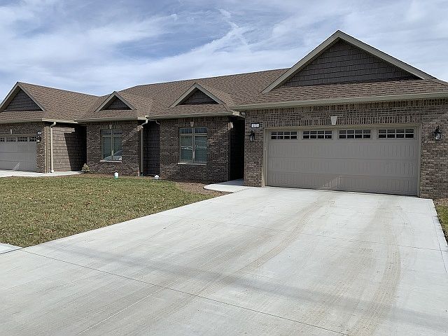 2nd image of 3944 N Anderson Dr