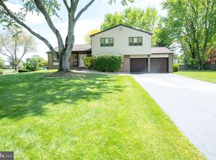 67 Ann Dr, Richboro, PA 18954