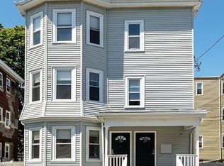 77 Nightingale St Floor 3, Dorchester Center, MA 02124