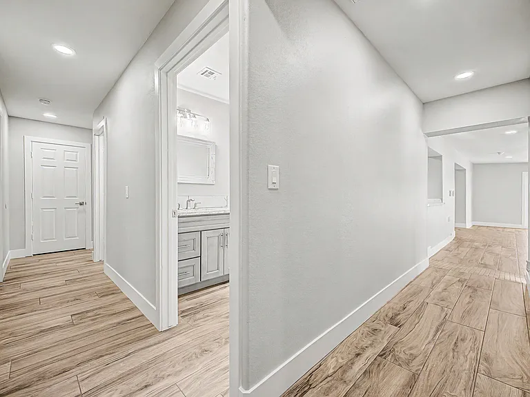 3027 W Tierra Buena Ln — Photo 27