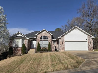 1015 River Oaks, Benton, AR, 72019
