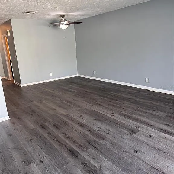 8800 Bardmoor Blvd #23 — Photo 16