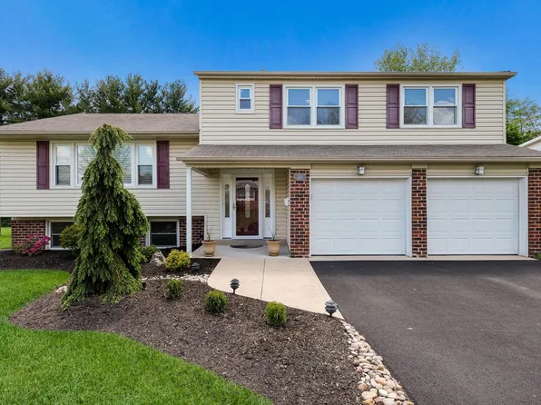 2126 Martindale Rd, Warrington, PA 18976
