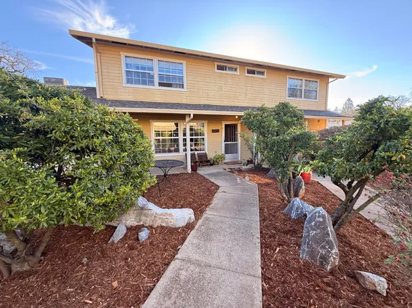 494 Surrey Ct, Murphys, CA 95247