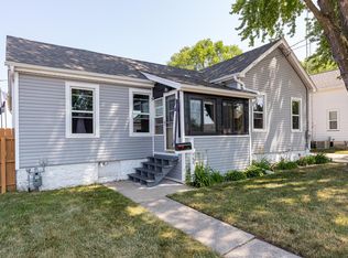 542 W 5th Ave, Oshkosh, WI 54902