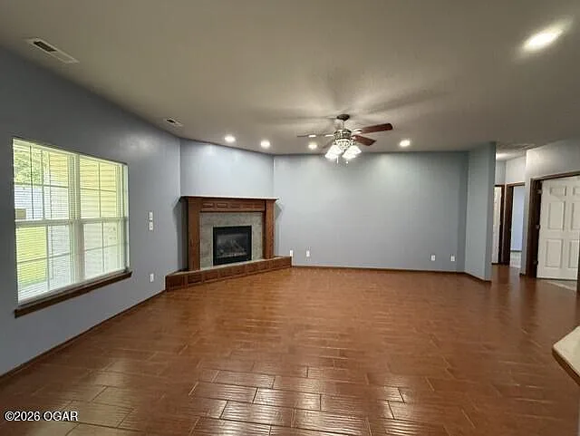 2819 N Minnesota Ave — Photo 2