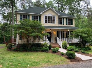 12126 Elizabeth Curtis Ln, Gloucester, VA 23061