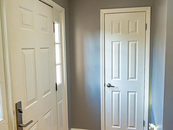 3rd image of 3320 Oxon Run Rd SE