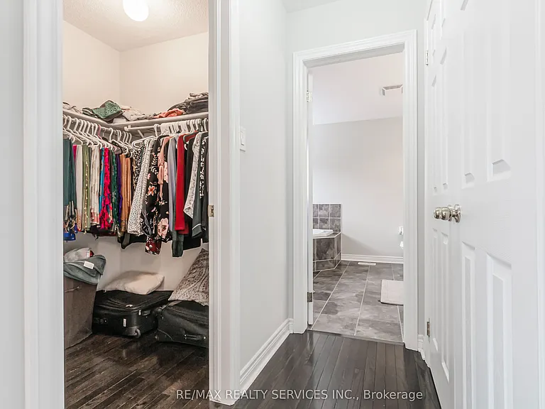 406 Cedar Hedge Rd — Photo 18