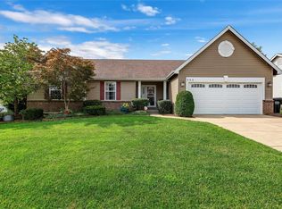 955 Searle Ct, Wentzville, MO