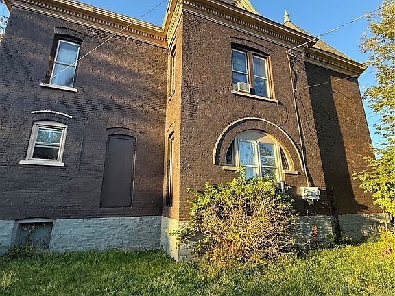 4th image of 340 Seneca St