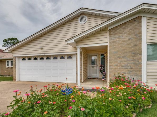 2313 Chandelle Dr