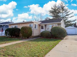 1736 Willis Ave, Merrick, NY 11566