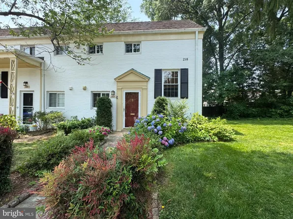 3107 Ravensworth Pl, Alexandria, VA 22302