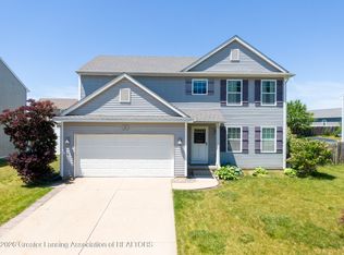 60 Lake Ridge Dr, Mason, MI 48854