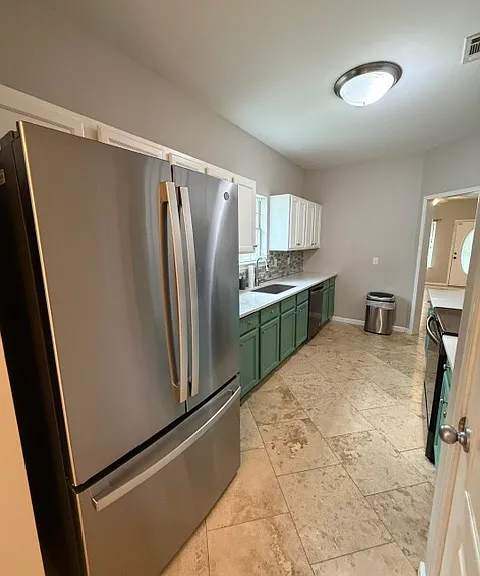 2457 Lakeview Dr S — Photo 6