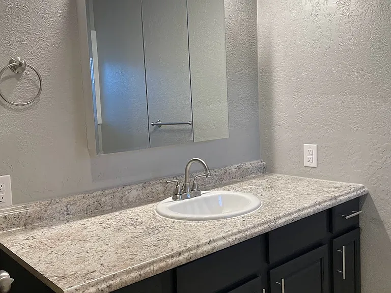 Park Place Apartments — Photo 49