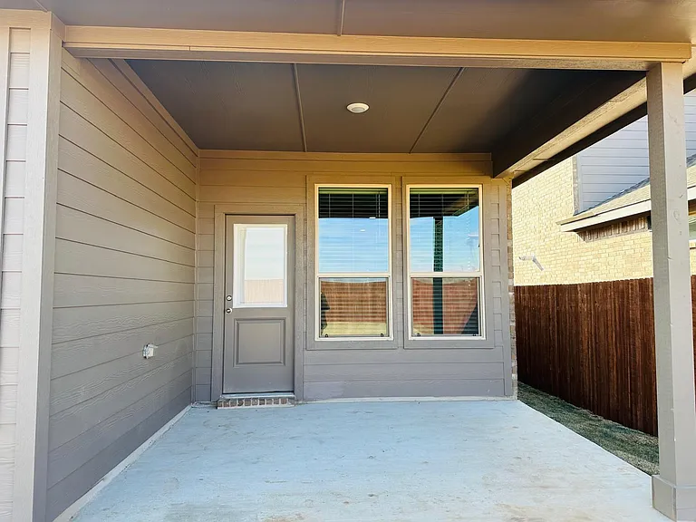 2516 Bellatrix Dr — Photo 17