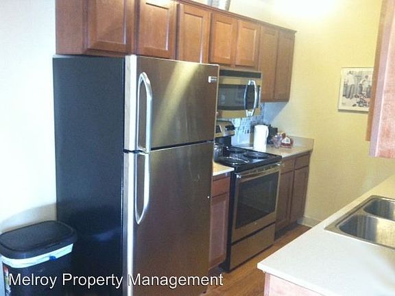 3rd image of 3929 Kansas St APT 08