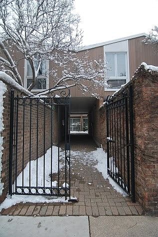 1st image of 344 W Dickens Ave #9