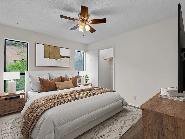 12906 Irongate Ave — Photo 14