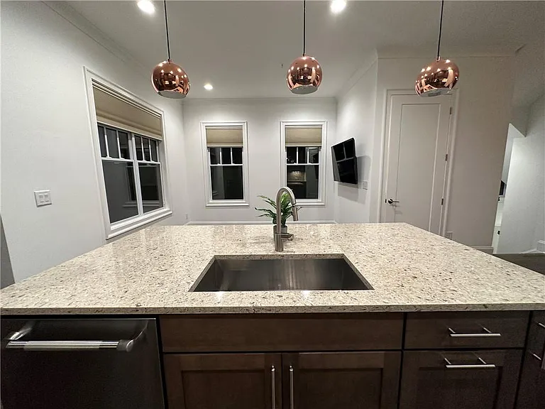 18 Peachtree Ave NE #1 — Photo 9