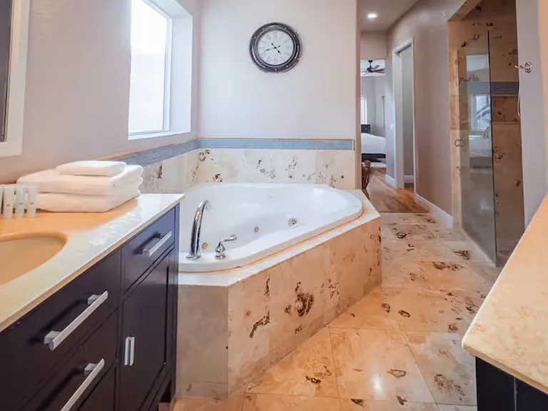 5804 N Dean Rd — Photo 11