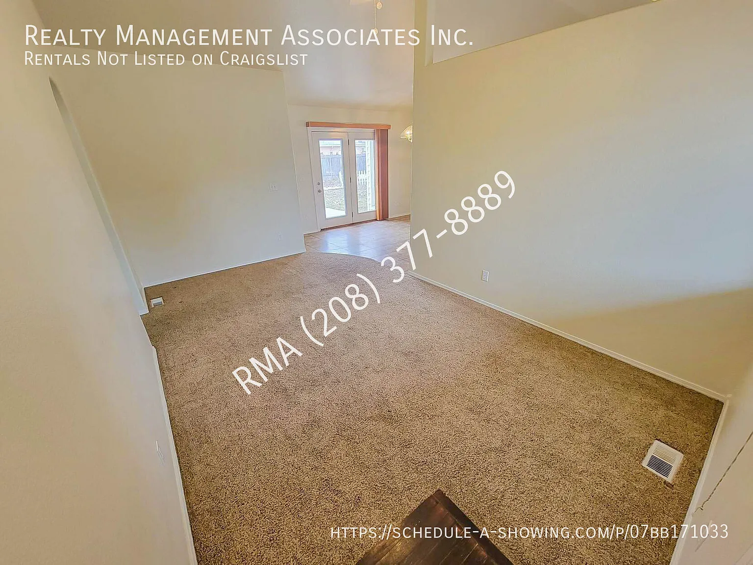 Darling 3 Bedroom Home in Nampa! — Photo 3