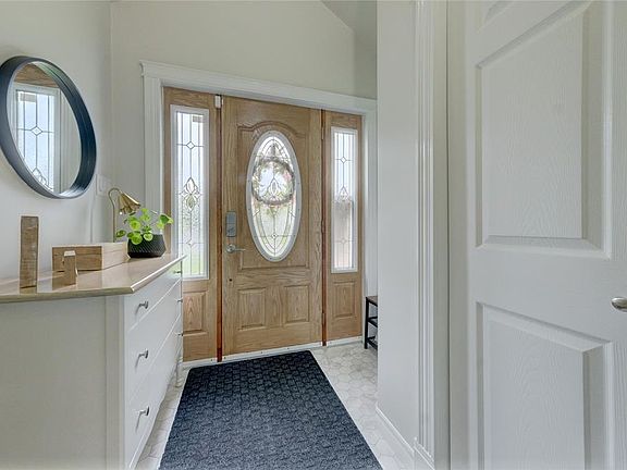 5th image of 31 Carberrys Road