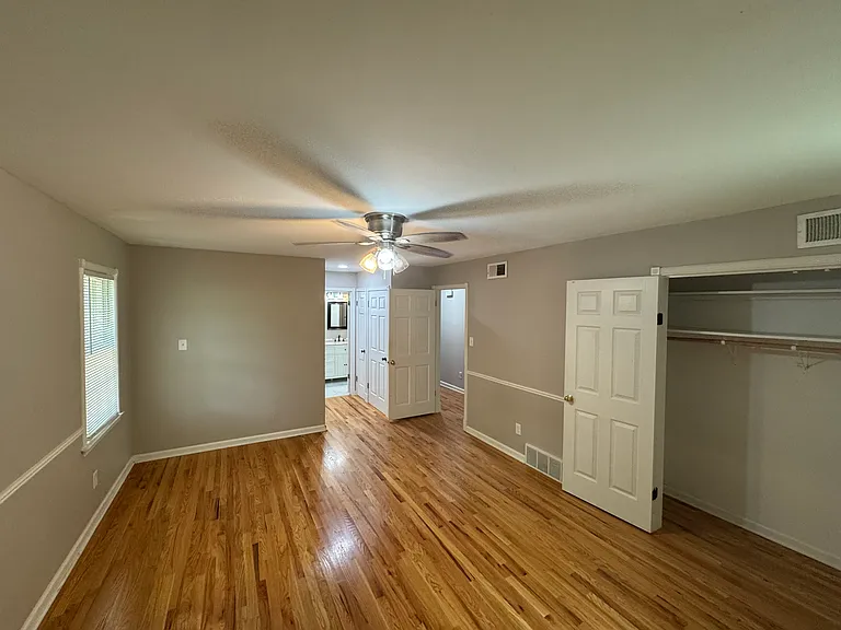 3587 Crestwyn Dr — Photo 12