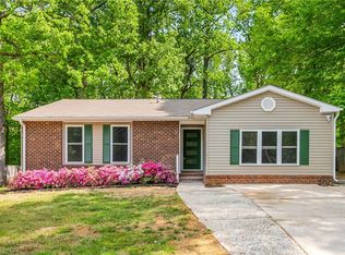 102 Cornwallis Dr, Mebane, NC 27302