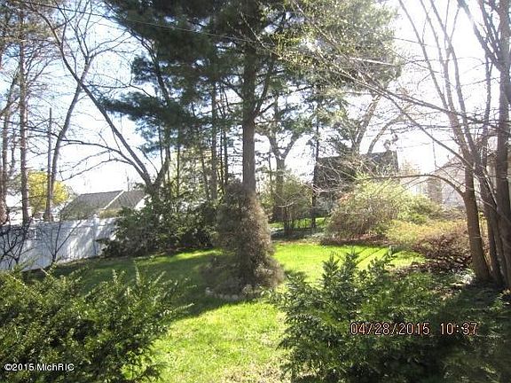 4th image of 64 28th St N