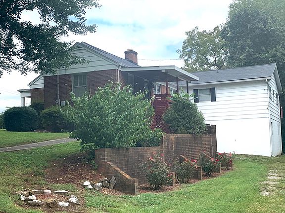 3rd image of 4802 Tazewell Pike
