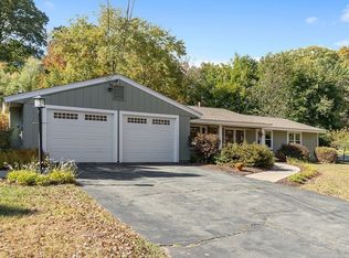 10 San Mateo Dr, Chelmsford, MA 01824