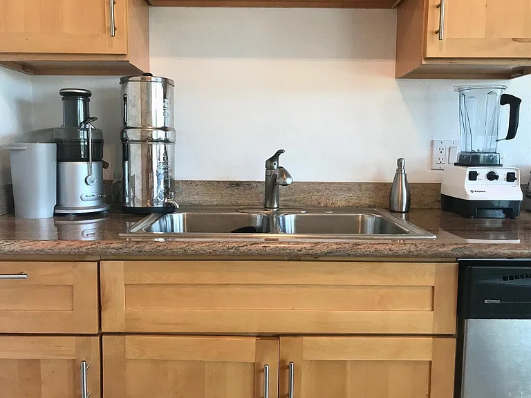 944 Sir Francis Drake Blvd — Photo 2